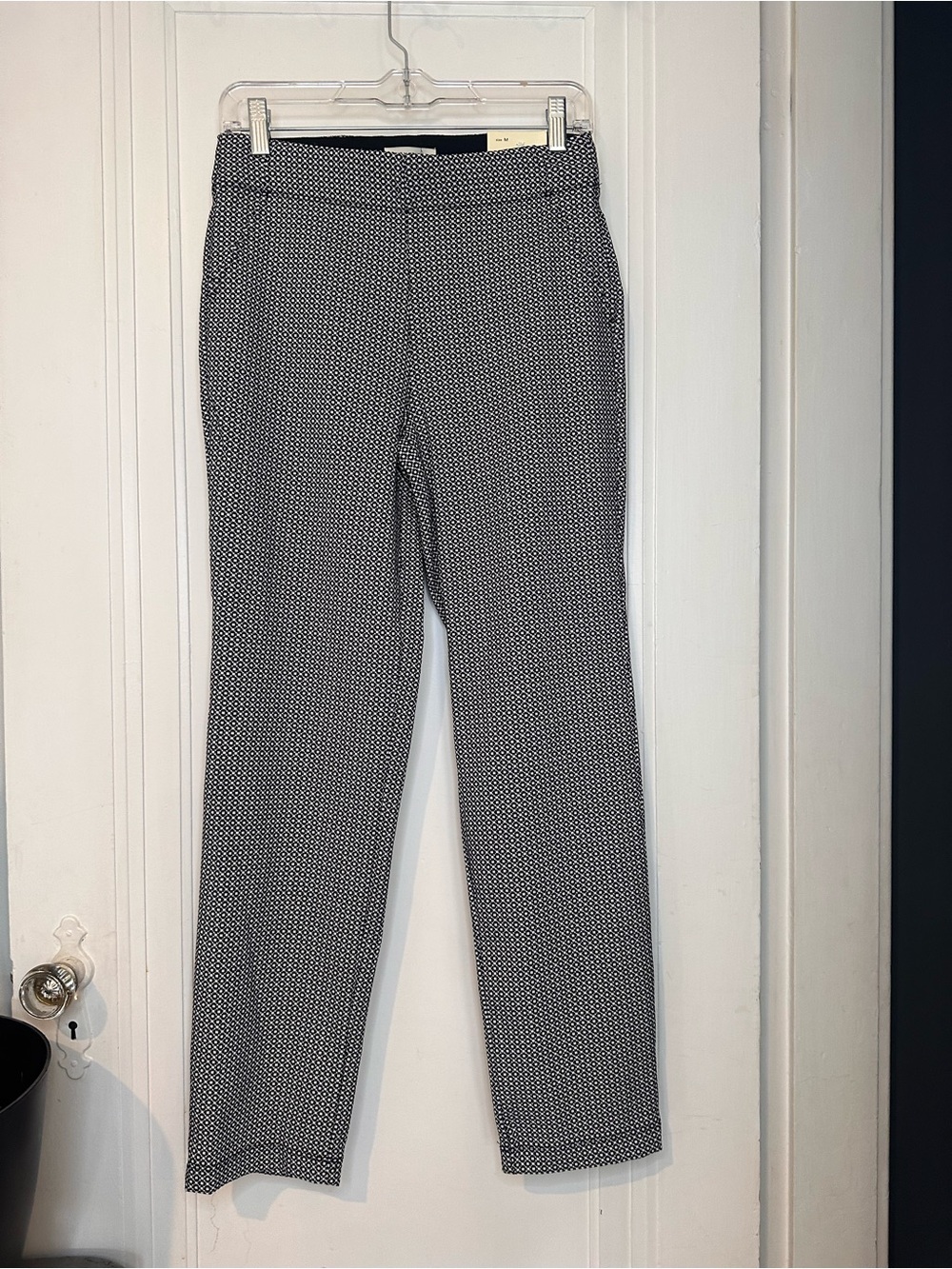 Max Studio Black & White Micro-Pattern pull on trouser high rise slim leg